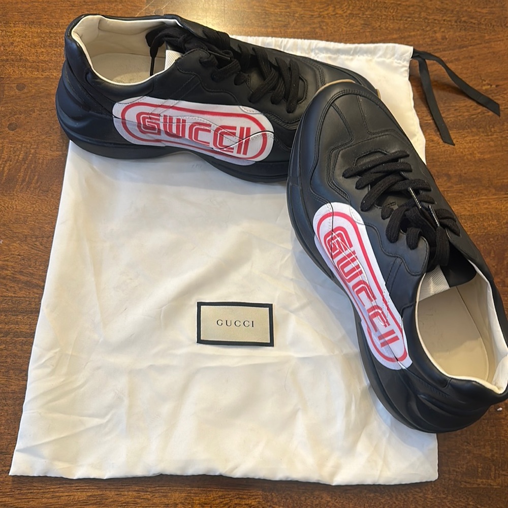 GUCCI RHYTHON - Black / Red